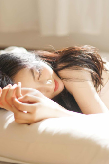午夜在线视频